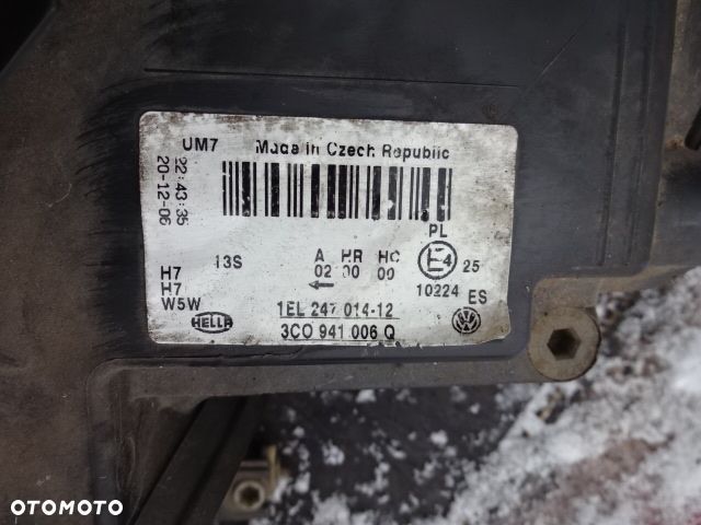 Prawa przednia lampa VW Passat B6 3C0941006Q - 5
