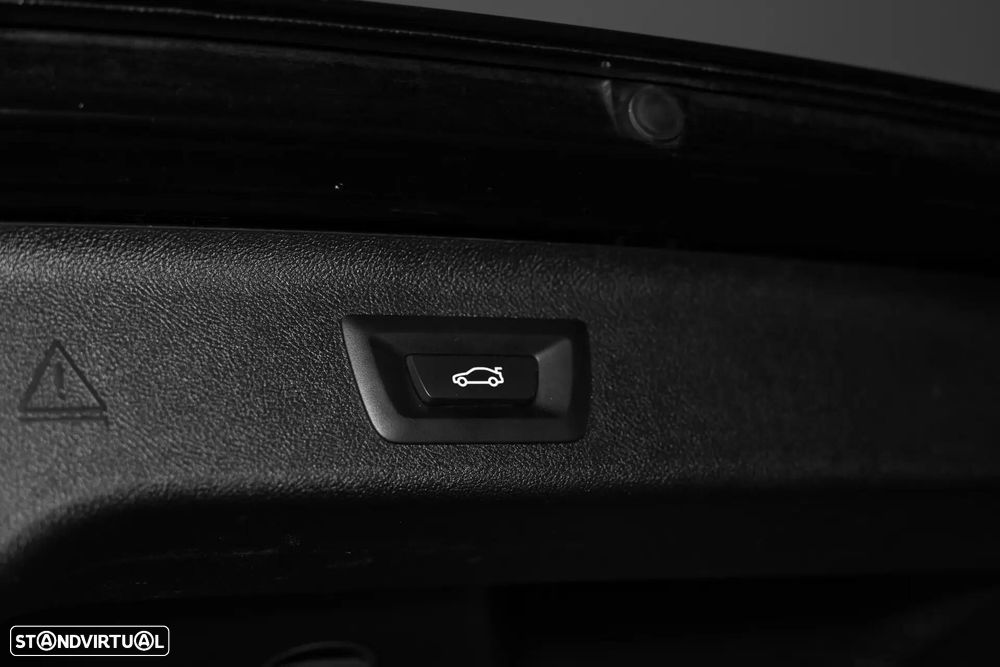 BMW 520 e Pack M - 45