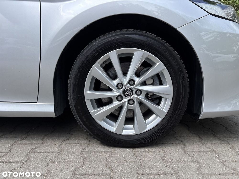 Toyota Camry 2.5 Hybrid Comfort CVT - 38