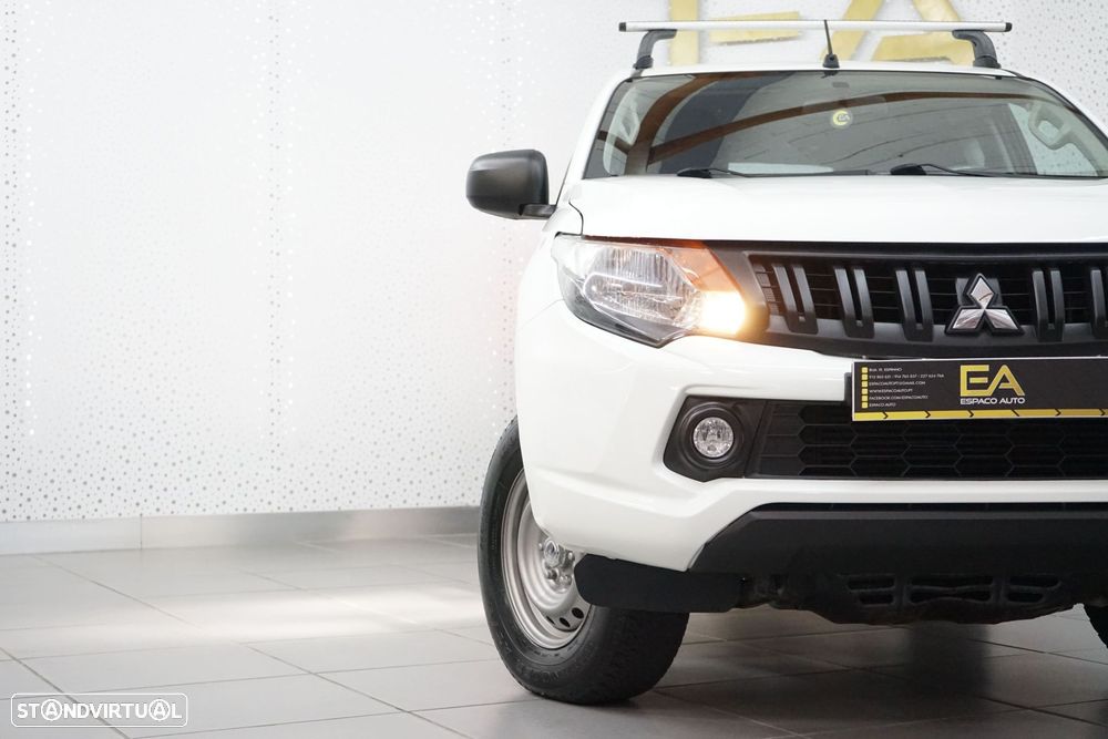 Mitsubishi L200 2.4 DI-D CD S.Cab 3L Instyle 4WD - 6