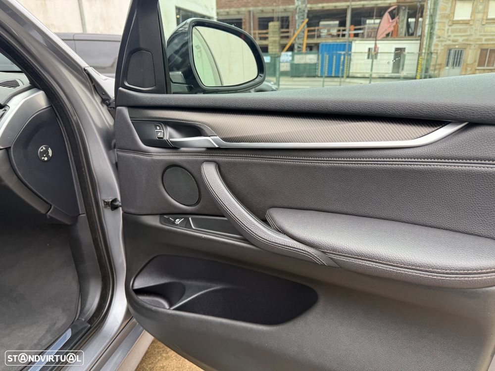 BMW X5 25 d xDrive Pack M 50 anos - 18
