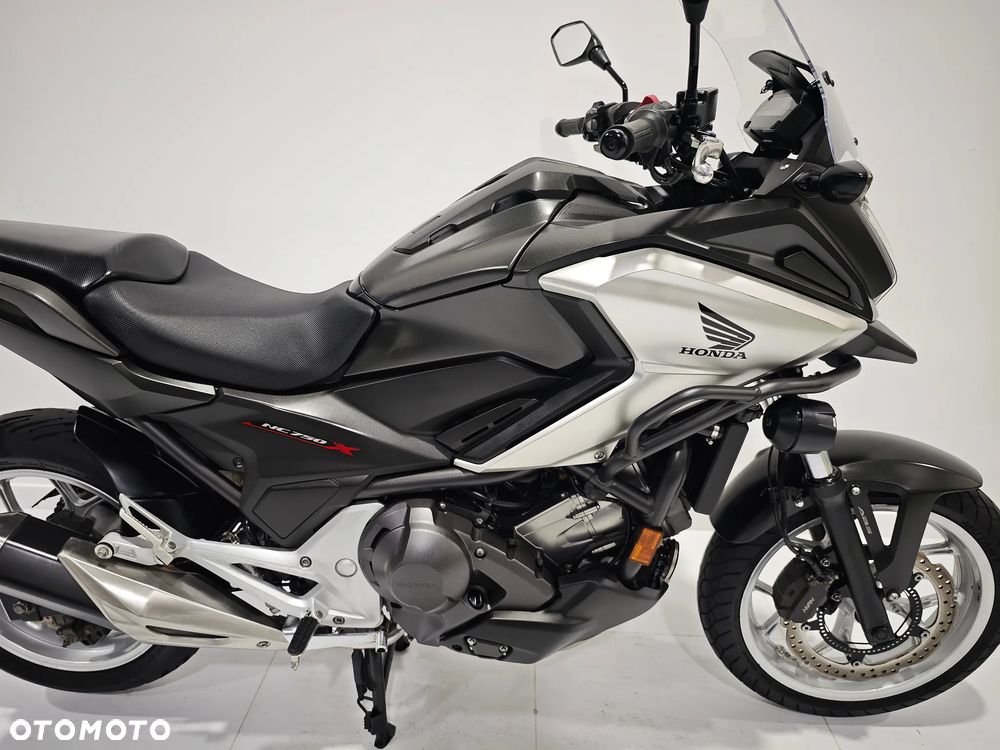 Honda NC - 17