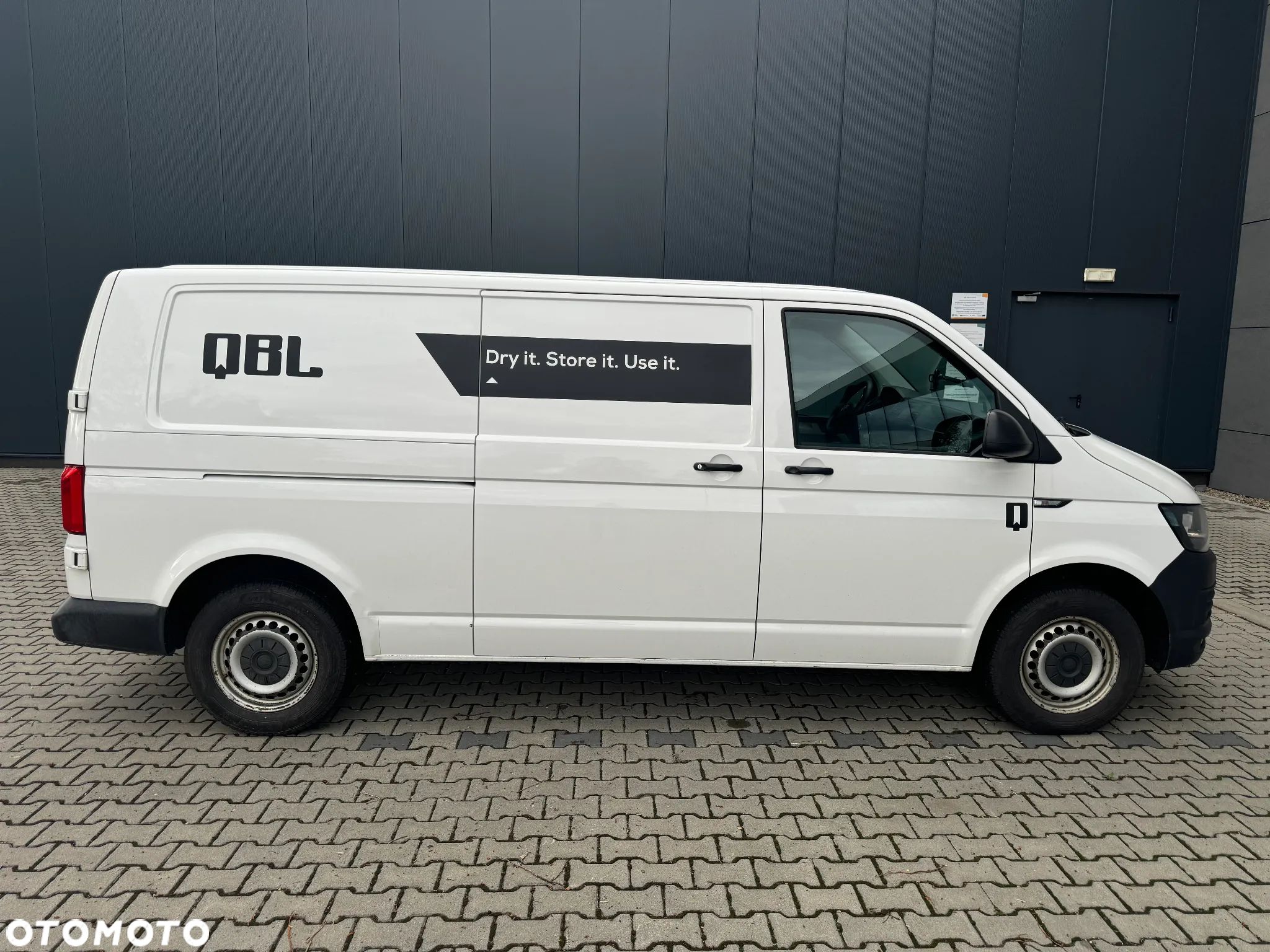 Volkswagen Transporter - 1