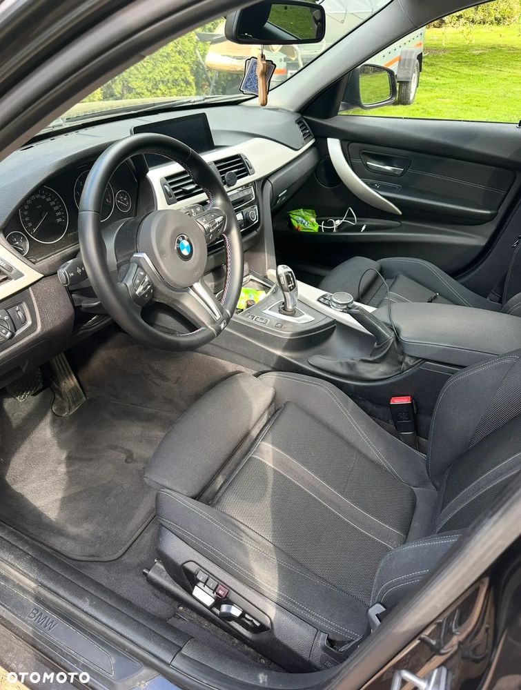 BMW Seria 3 320d Efficient Dynamics Sport - 10