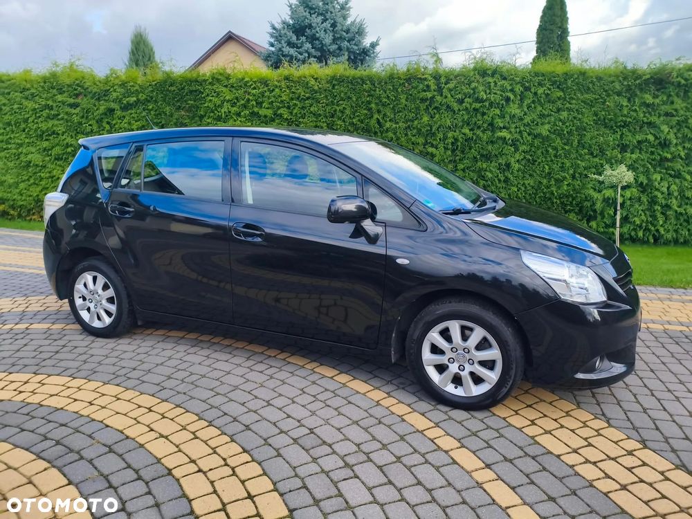 Toyota Verso 1.8 Premium EU5 7os - 6