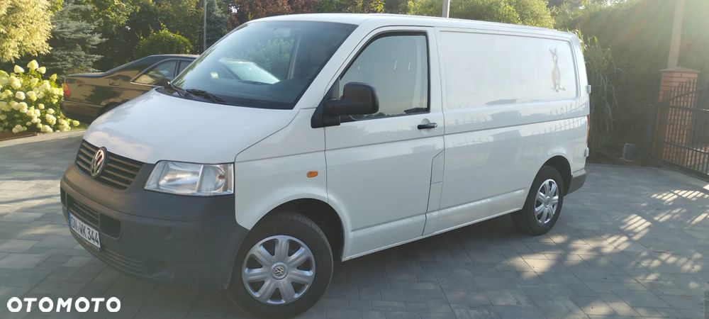 Volkswagen Transporter T5 - 1