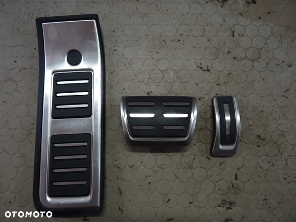 4K1864777A nakladki na pedaly Automat Podstopnica AUdi A6 A7 C8 czesci