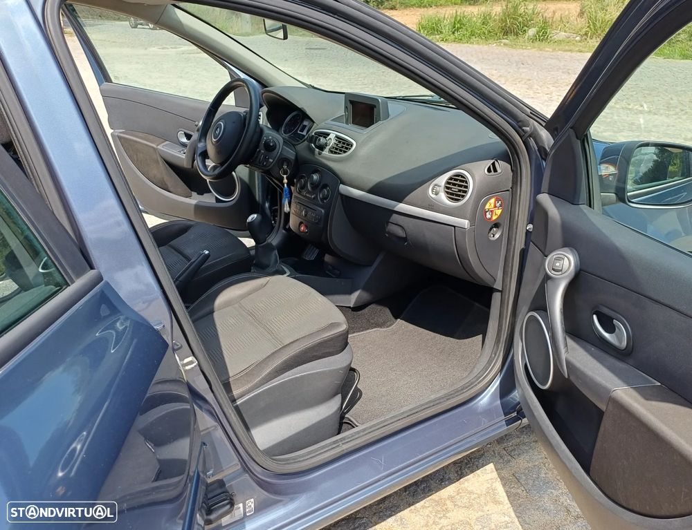 Renault Clio 1.2 16V Dynamique S - 18