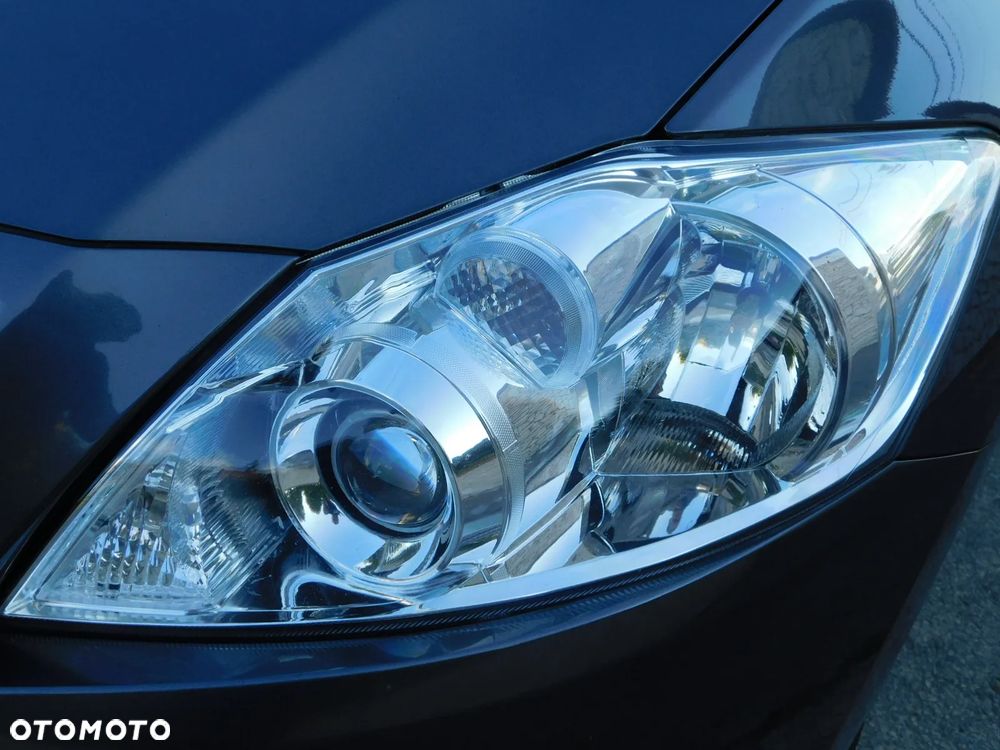 Toyota Auris 1.6 Executive - 10
