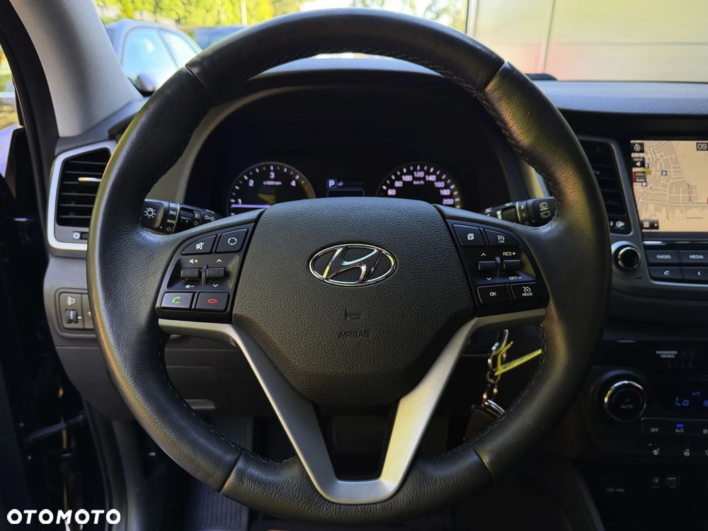 Hyundai Tucson blue 1.7 CRDi 2WD DCT Premium - 27