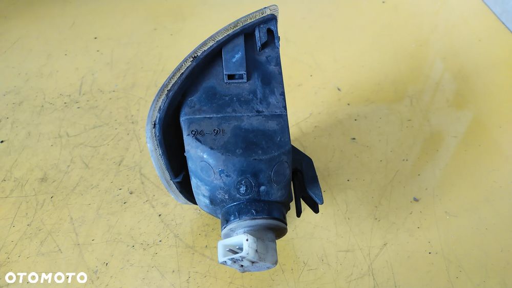 Reflektor przeciwmgłowy Volkswagen Caddy prawy przód - 3