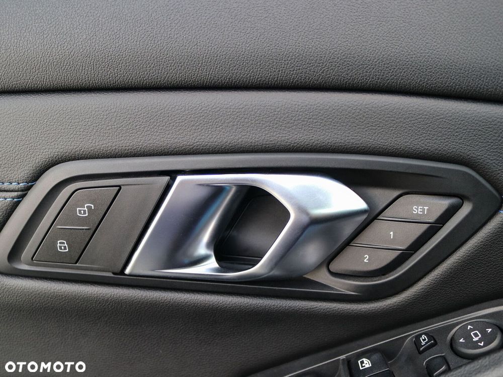 BMW Seria 3 M340d xDrive mHEV sport - 16