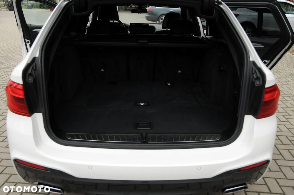 BMW Seria 5 540d xDrive M Sport sport - 12