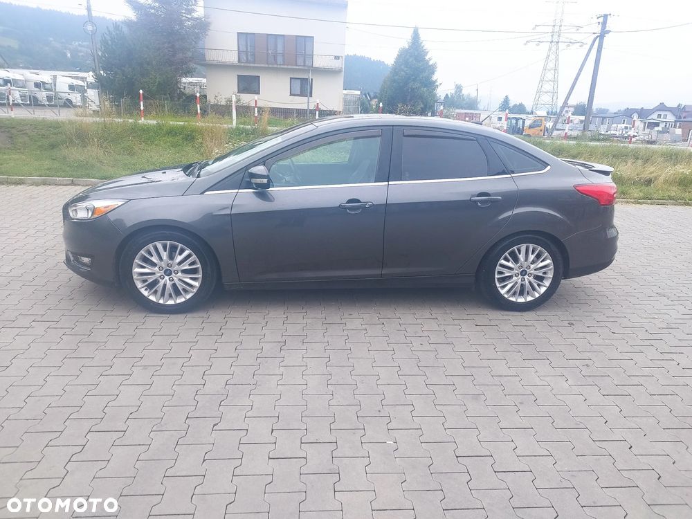 Ford Focus - 8