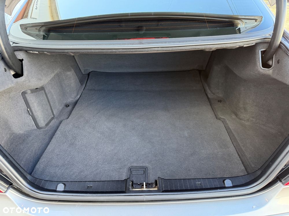 Mercedes-Benz Klasa E - 25