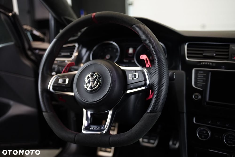 Volkswagen Golf GTI BlueMotion Technology DSG - 15