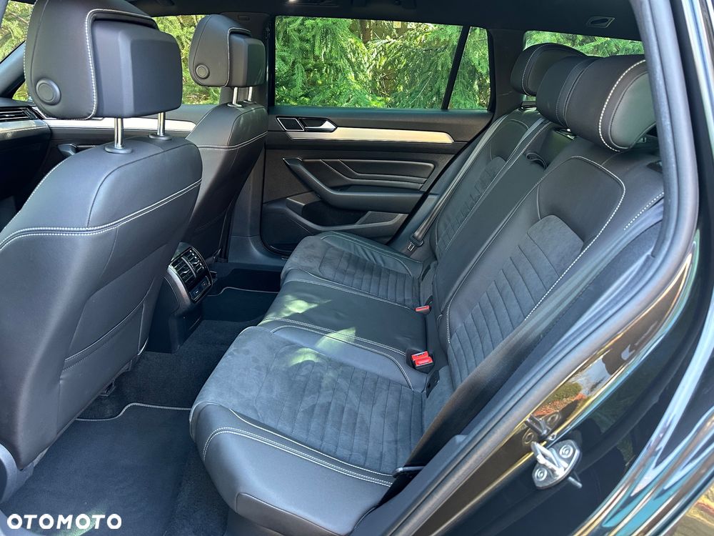 Volkswagen Passat - 8