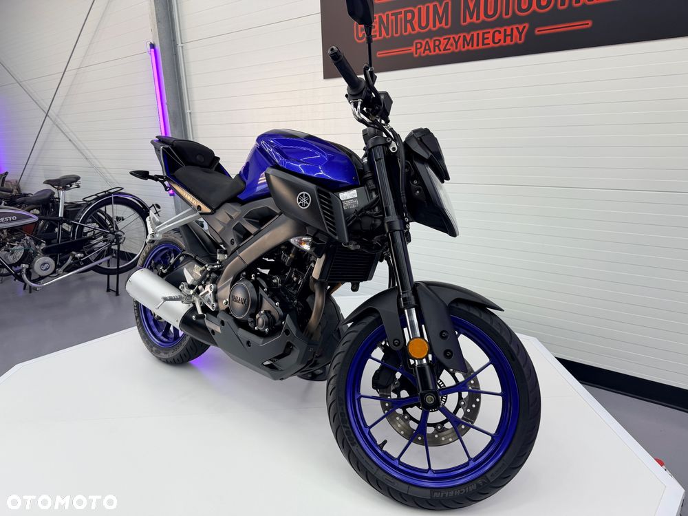 Yamaha MT - 4