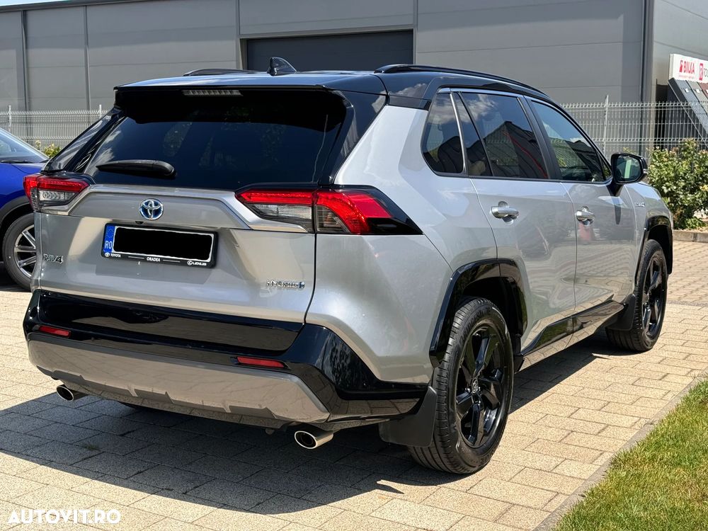 Toyota RAV4 - 7