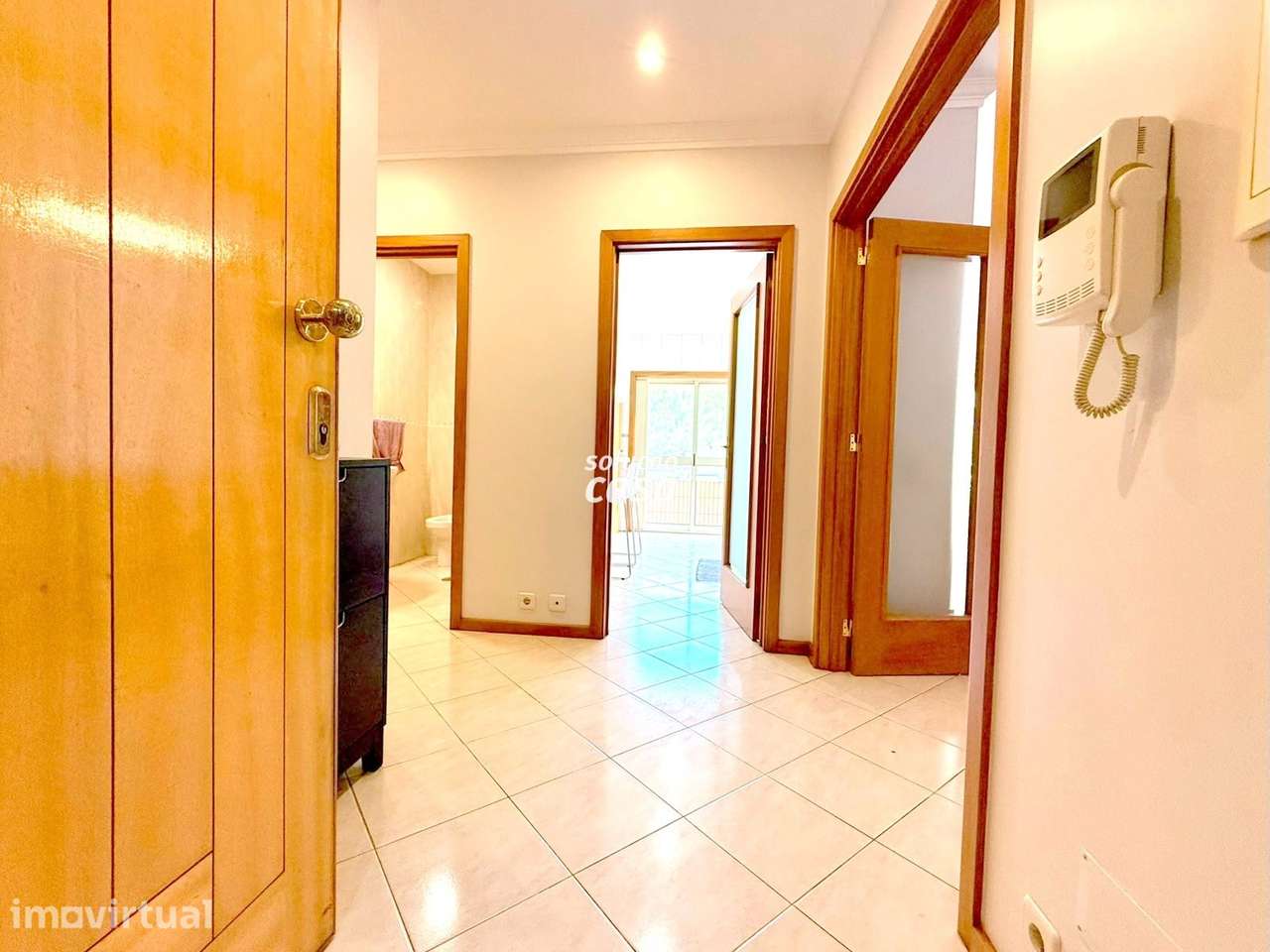 Apartamento T2 com Lugar de Garagem | Excelente Localização - Grande imagem: 4/23