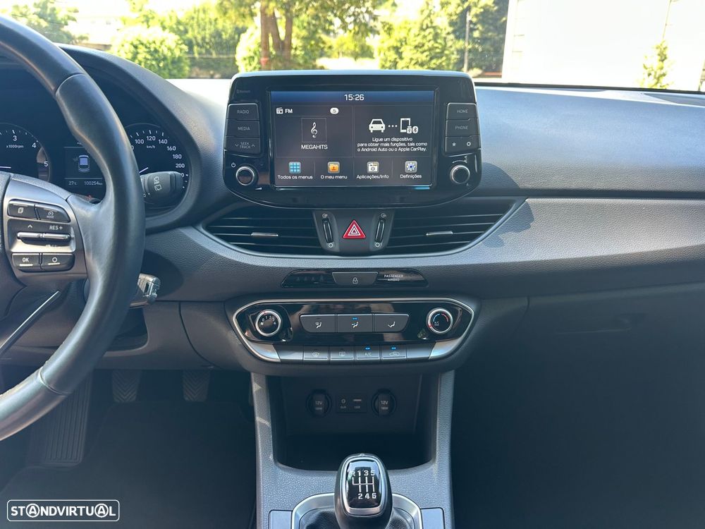 Hyundai i30 1.6 CRDI STyle Plus - 10