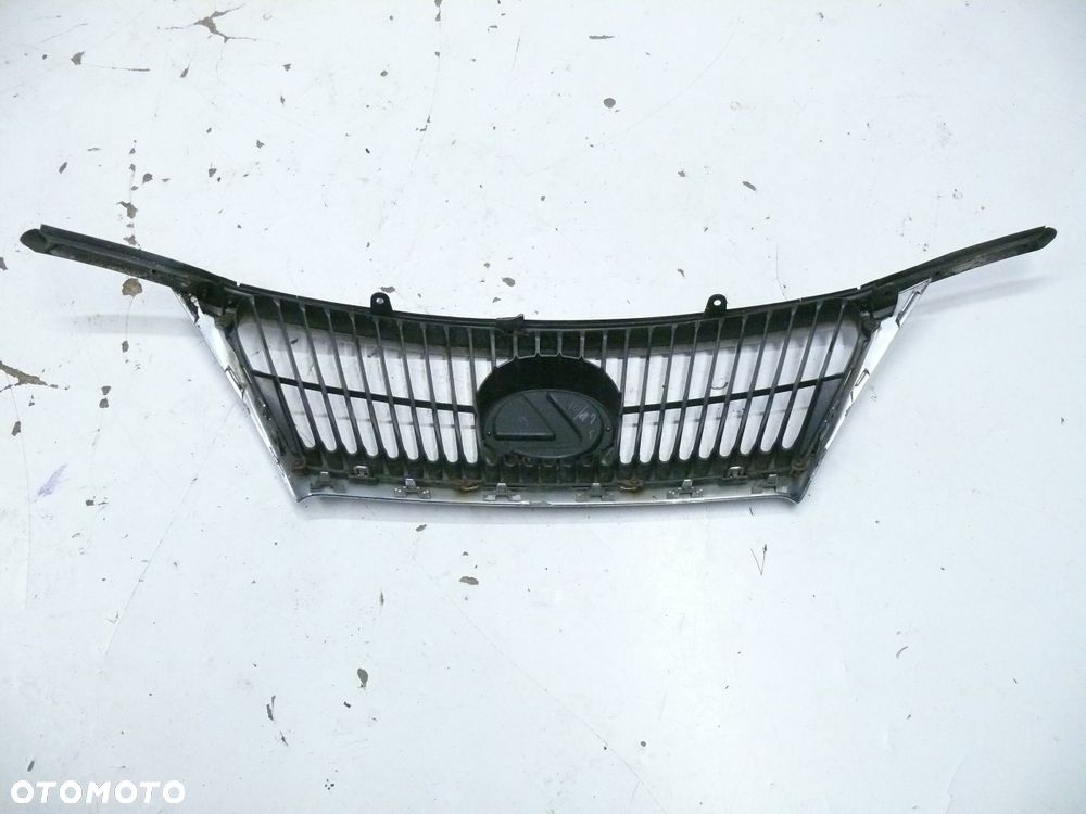 ATRAPA GRILL LEXUS IS II SEDAN - 2