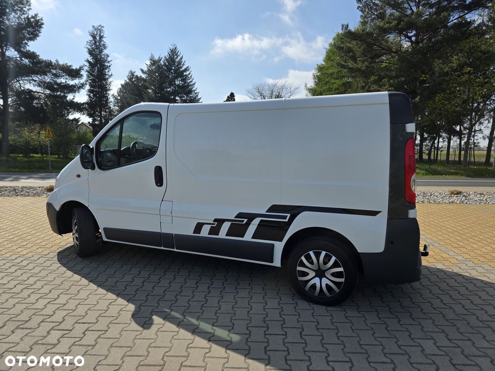 Opel Vivaro - 9