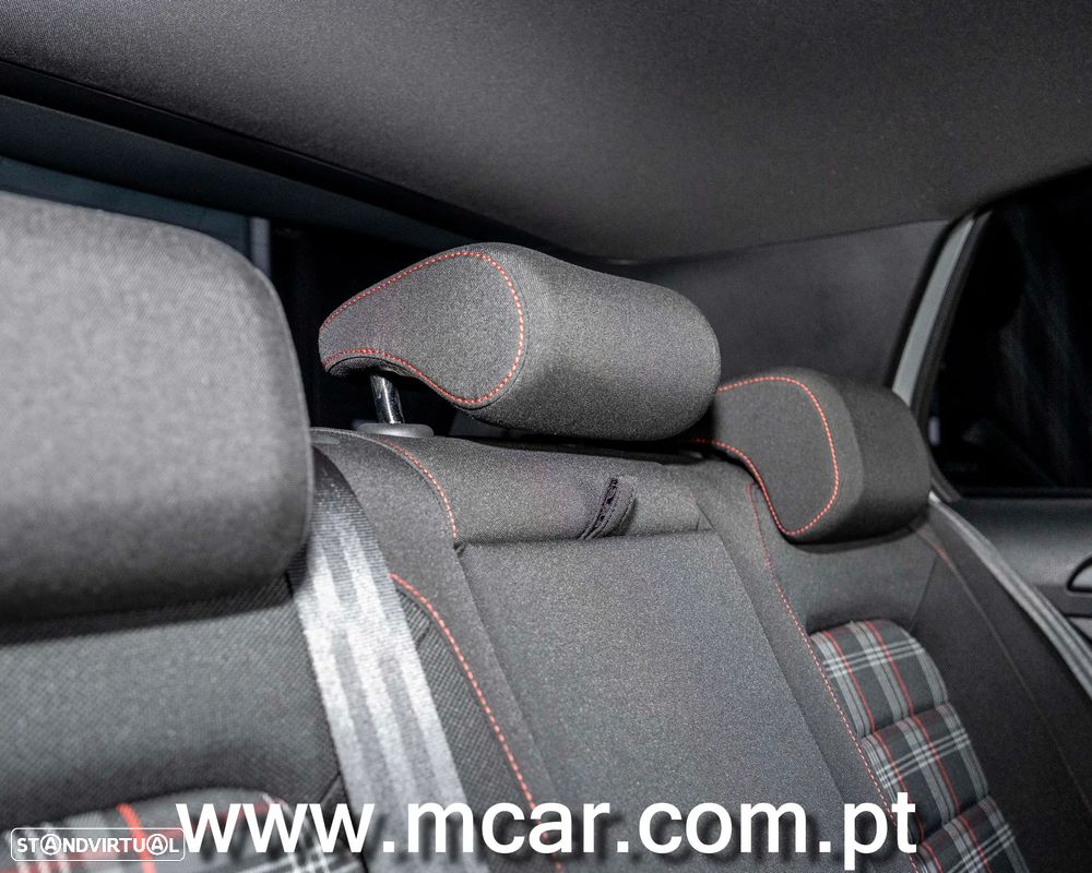 VW Golf GTI Performance BlueMotion - 10