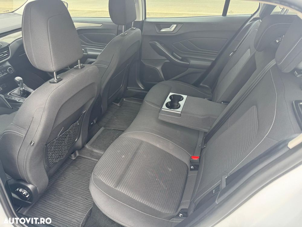 Ford Focus 1.5 EcoBlue Titanium - 11