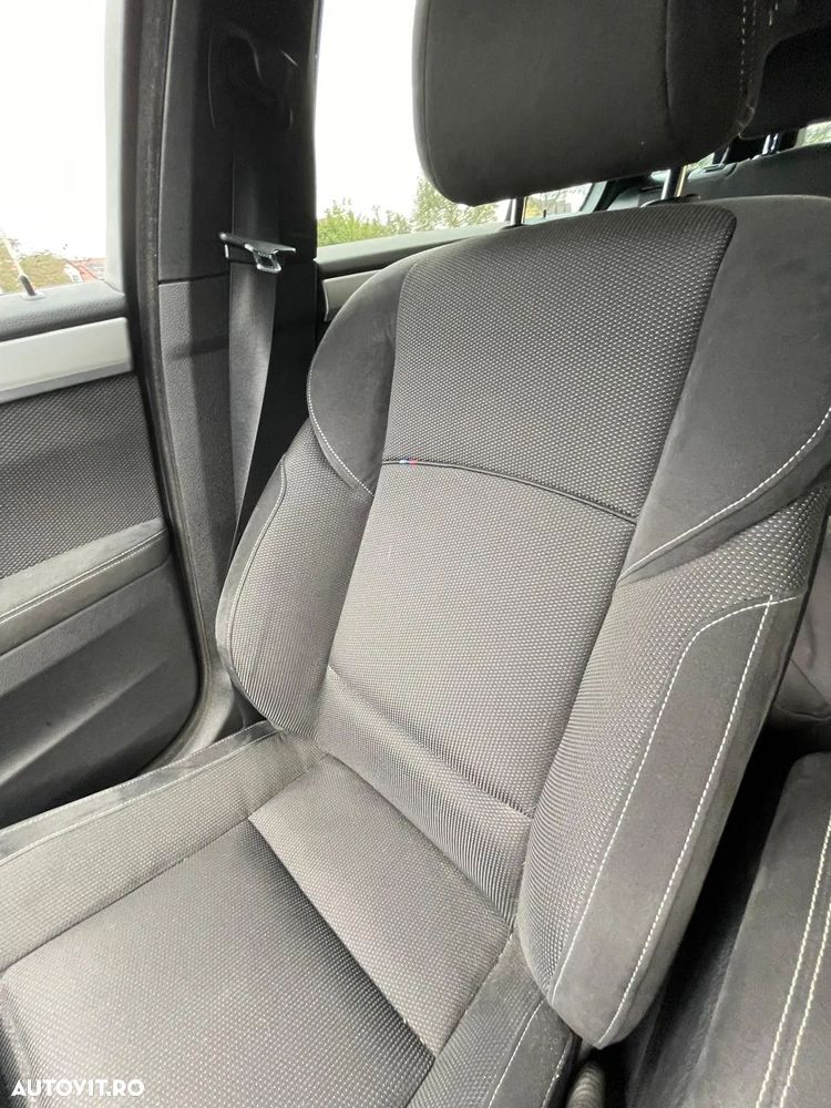 BMW Seria 5 520d xDrive AT - 29