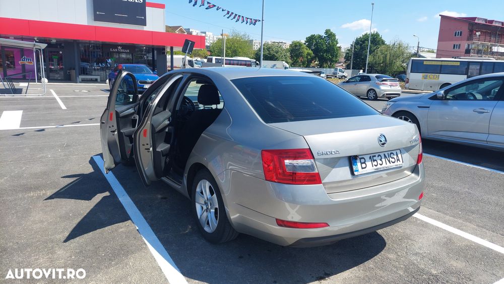 Skoda Octavia 1.6 TDI Ambition - 16