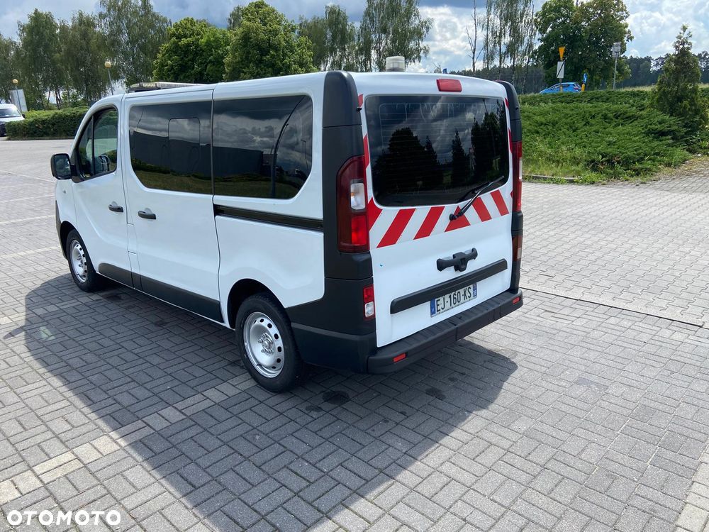 Opel Ambulans Karetka vivaro - 8