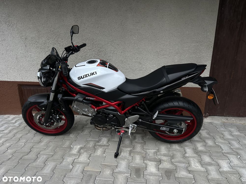 Suzuki SV - 30