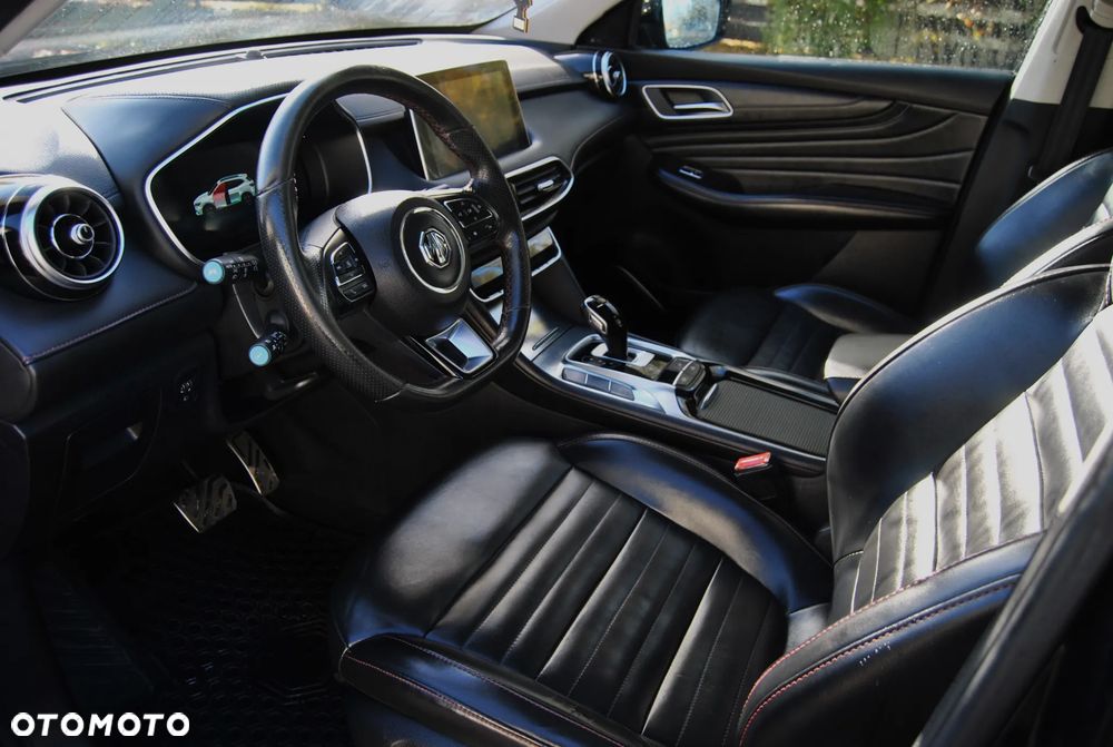 MG HS PHEV 1.5T-GDI Luxury - 5