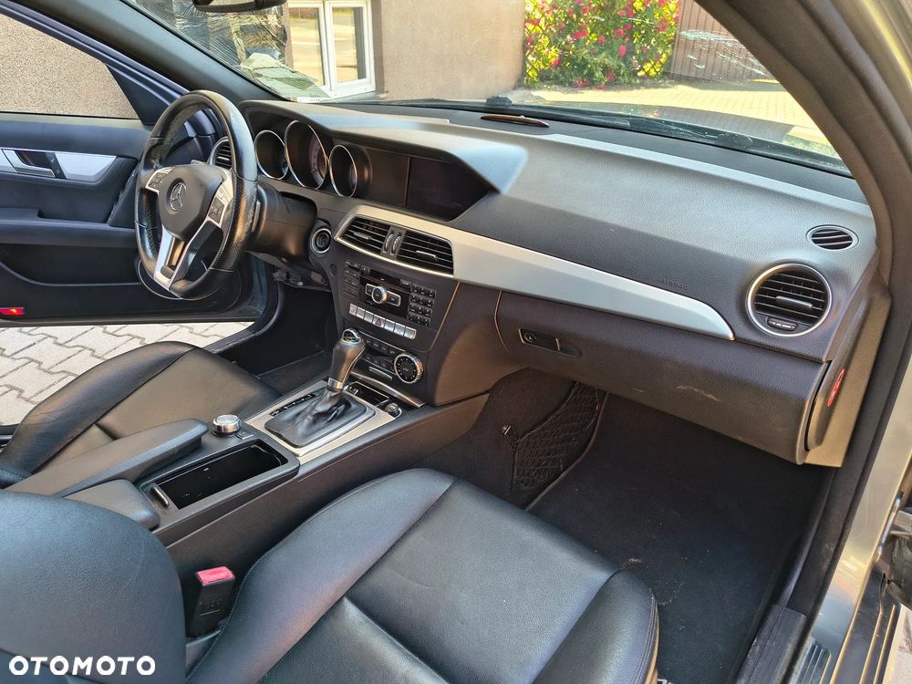 Mercedes-Benz Klasa C 220 (BlueTEC) d BlueEFFICIENCY Edition 7G-TRONIC Avantgarde - 15
