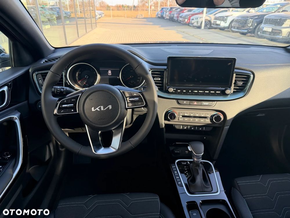 Kia XCeed 1.6 T-GDI Tribute DCT - 12