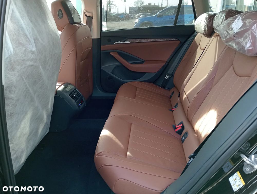 Skoda Superb 2.0 TSI L&K DSG - 4