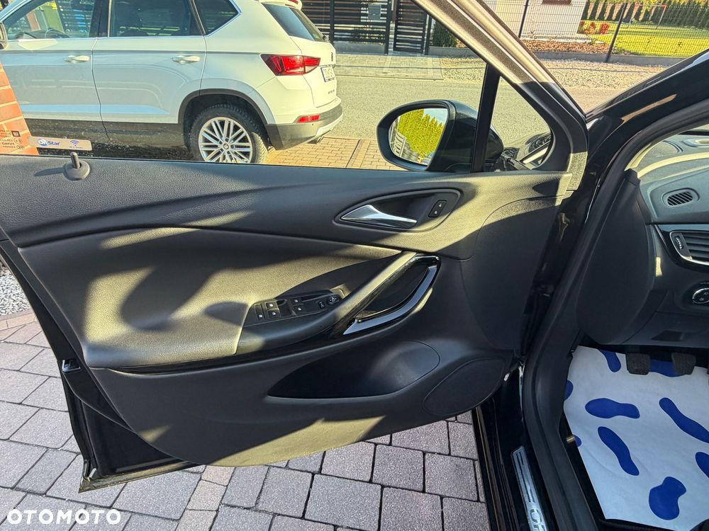Opel Astra 1.4 Turbo Innovation - 22