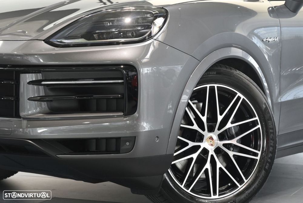 Porsche Cayenne Coupé E-Hybrid - 5