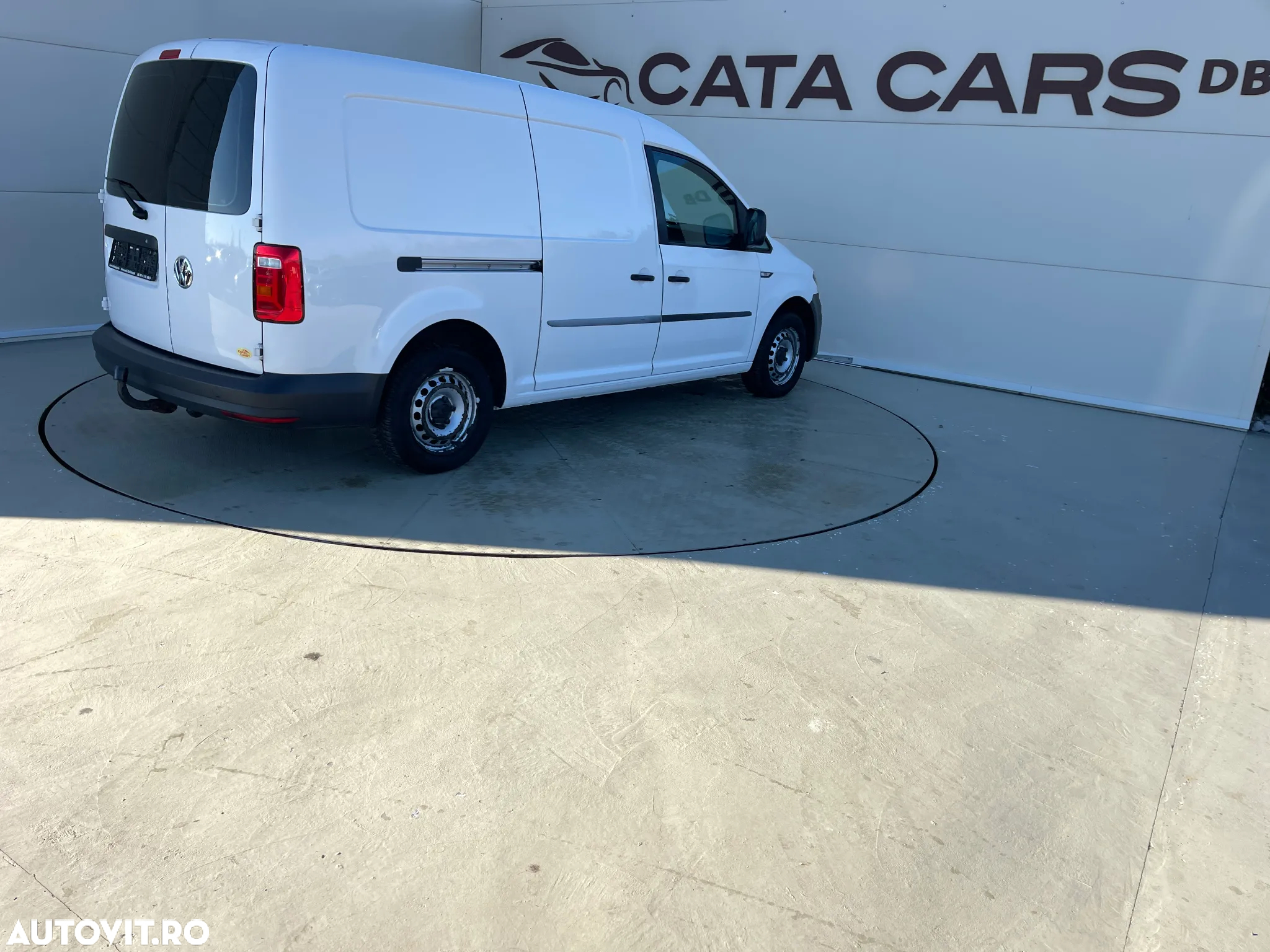 Volkswagen Caddy Maxi 2.0TDI - 15