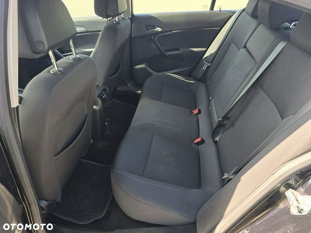 Opel Insignia - 20