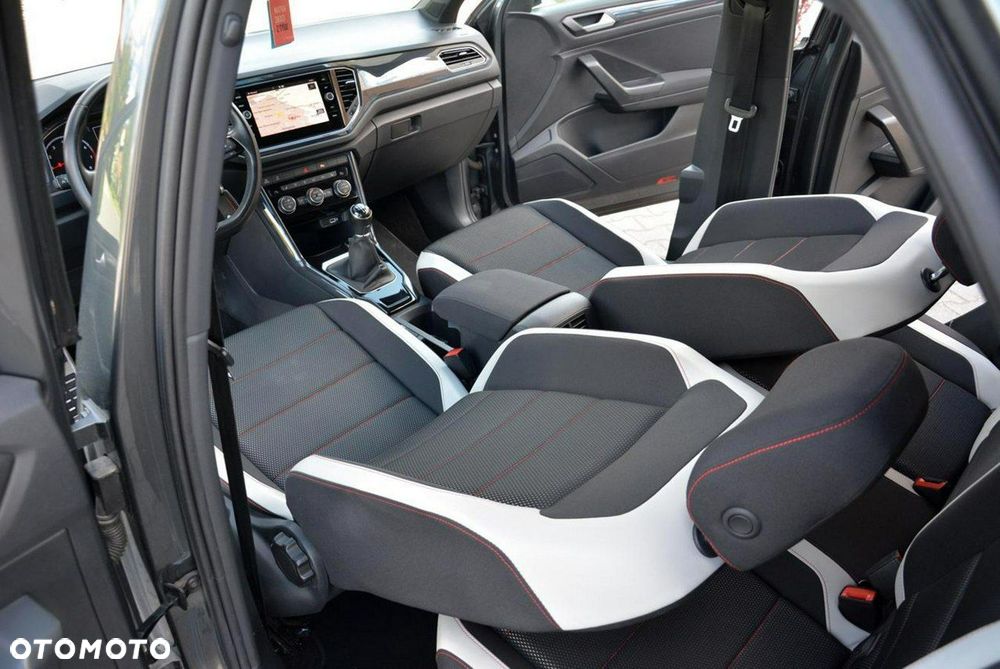 Volkswagen T-Roc 1.5 TSI Style - 25