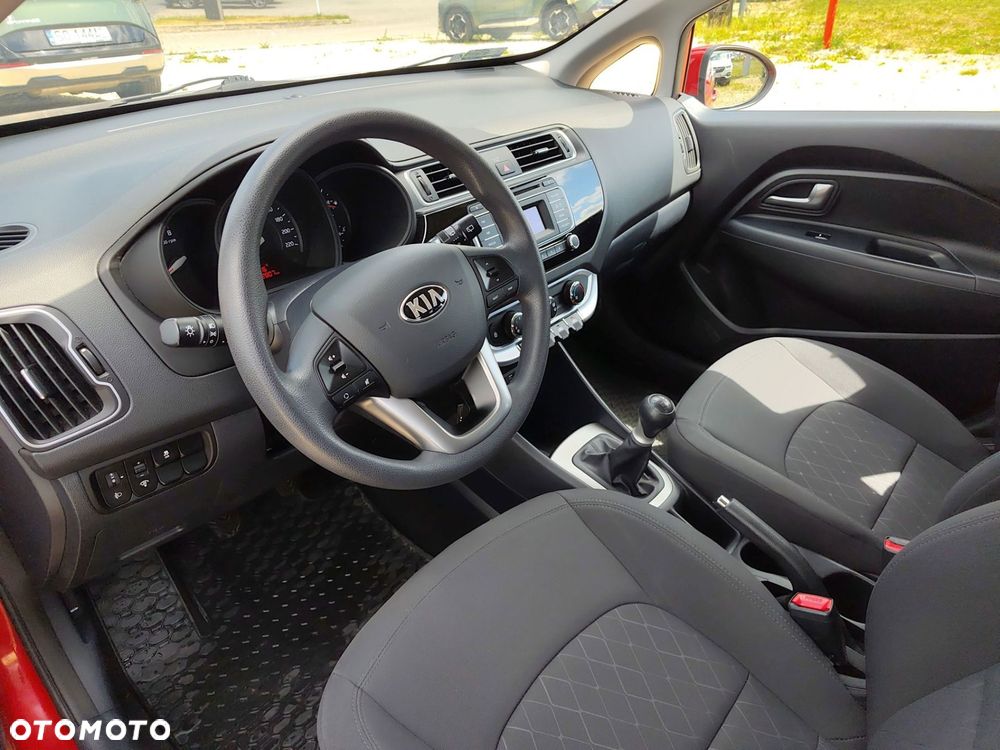 Kia Rio - 9