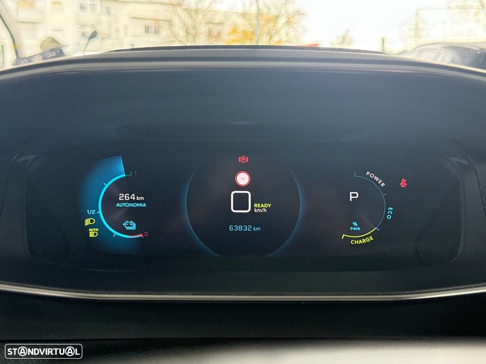 Peugeot e-2008 50 kWh GT Pack - 51