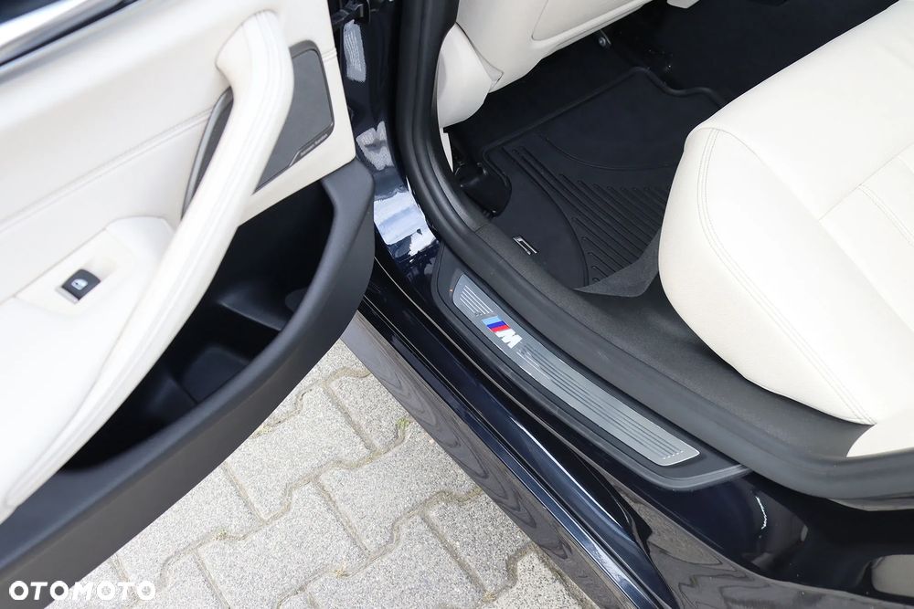 BMW Seria 5 530d xDrive M Sport sport - 9