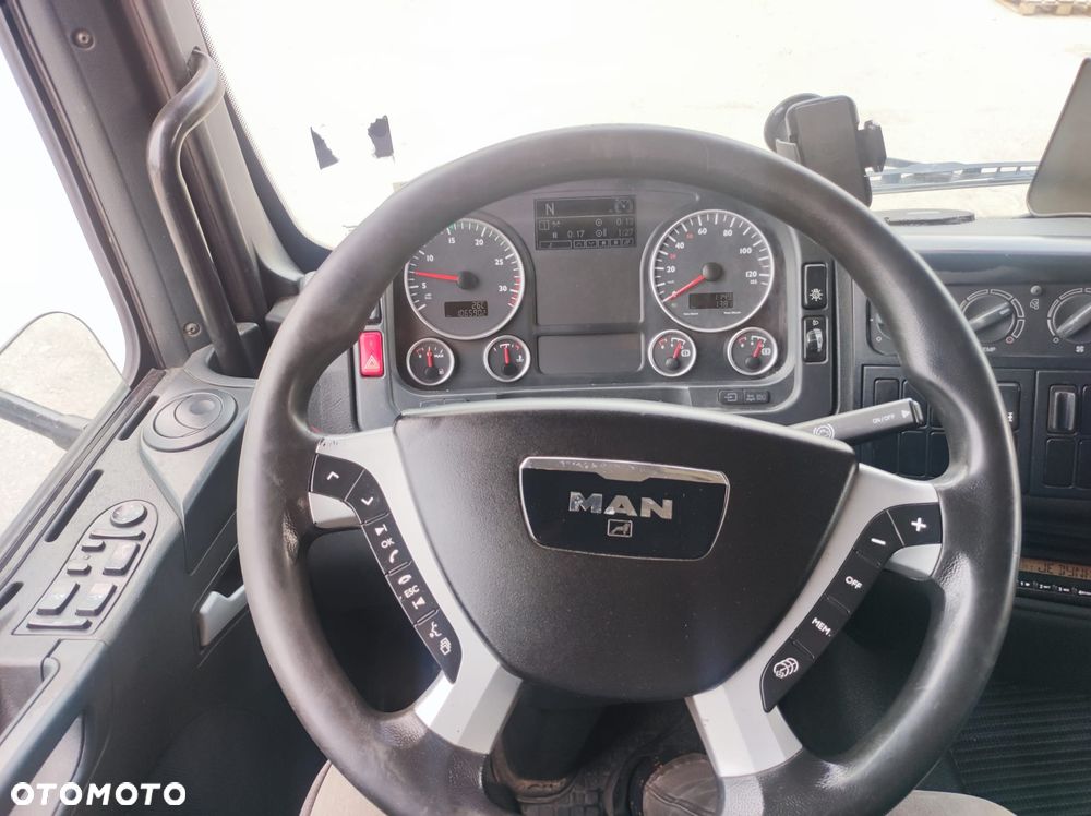 MAN TGL 12.220 - 2