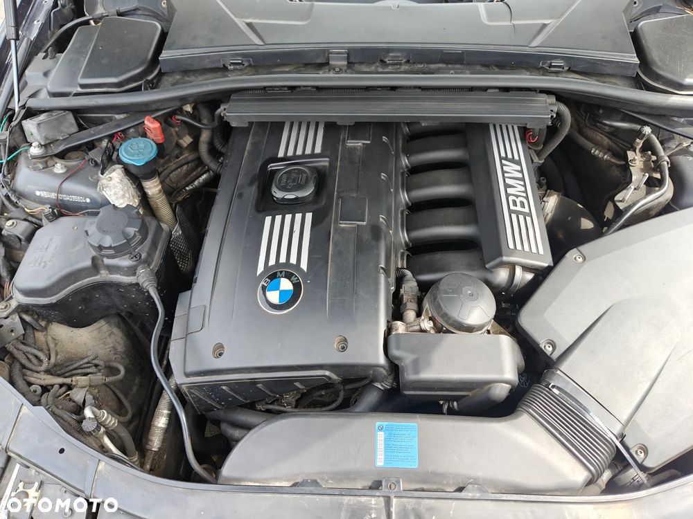 BMW Seria 3 325i - 19