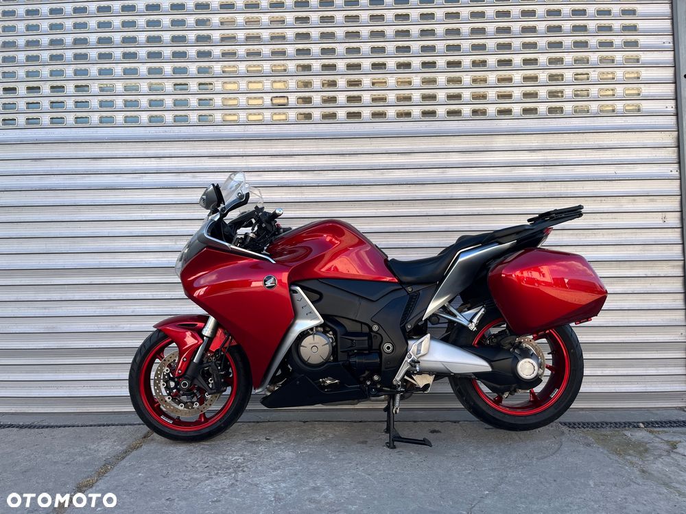 Honda VFR - 32