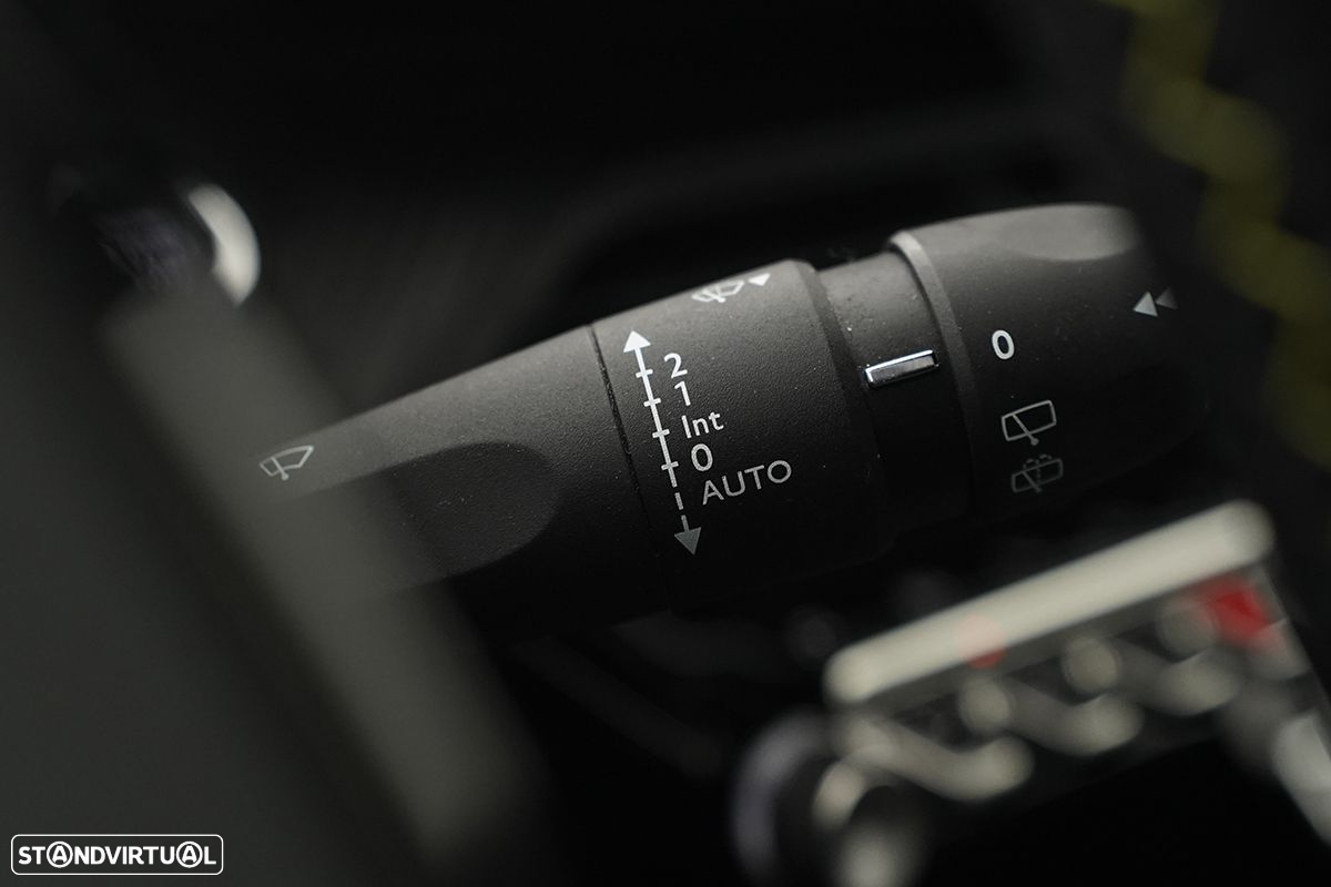 Peugeot e-2008 50 kWh GT - 18