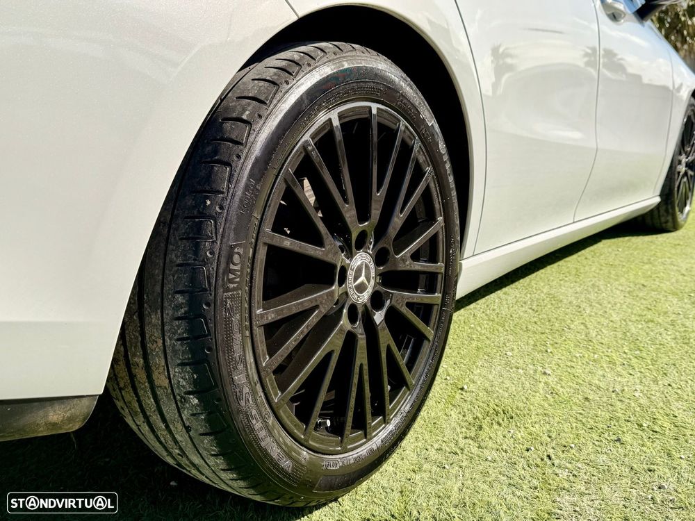 Mercedes-Benz CLA 180 7G-DCT Special Edition - 11